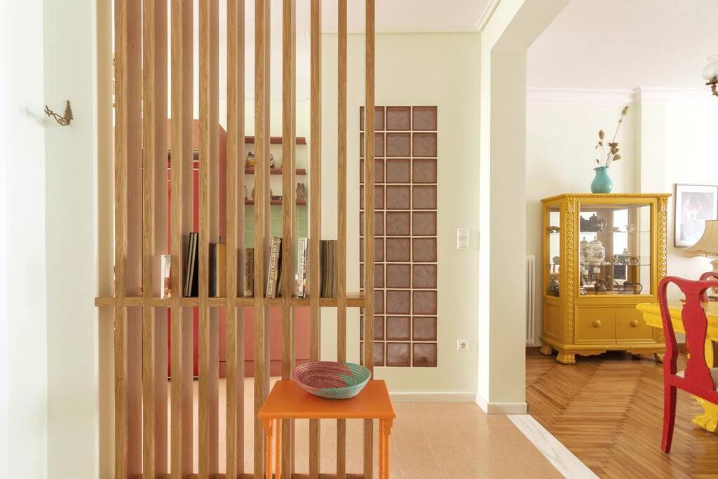Iphigenia 2 Bedroom Retro Downtown Apartment アテネ エクステリア 写真